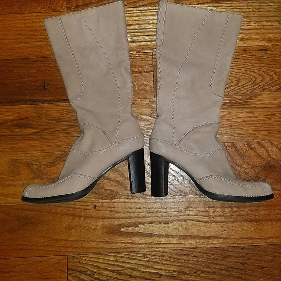 Suede Boots - Picture 12 of 14